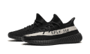 Yeezy Boost 350 V2 Core Nero Bianco (Oreo)