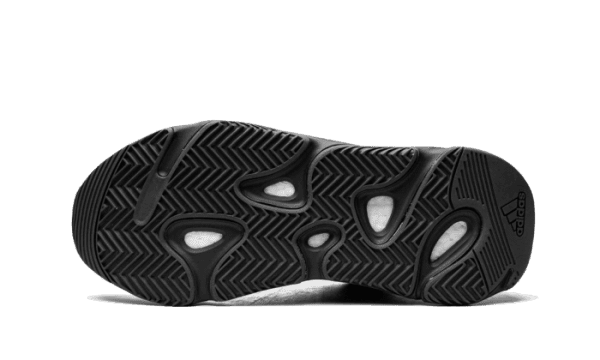 Yeezy 700 MNVN Geode - Image 3