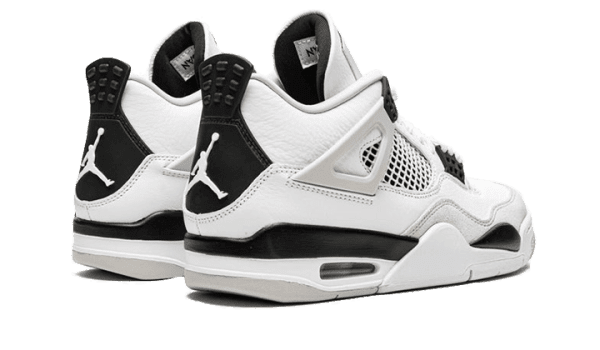 Air Jordan 4 Military Black - Image 3