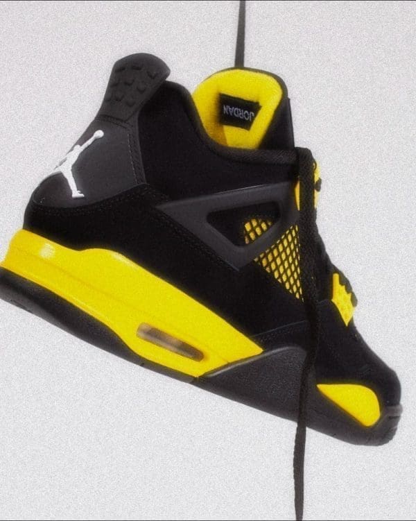Air Jordan 4 Retro Thunder (2023) - Image 5