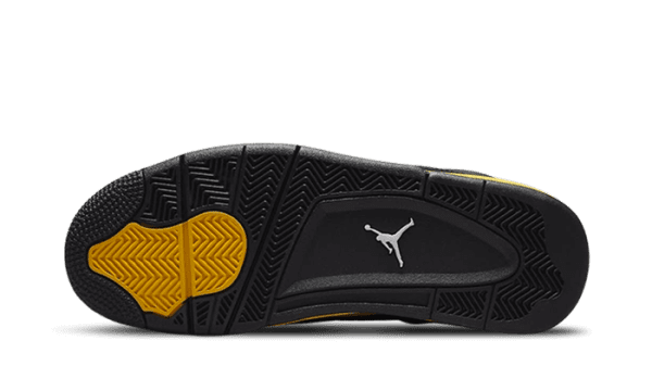 Air Jordan 4 Retro Thunder (2023) - Image 4