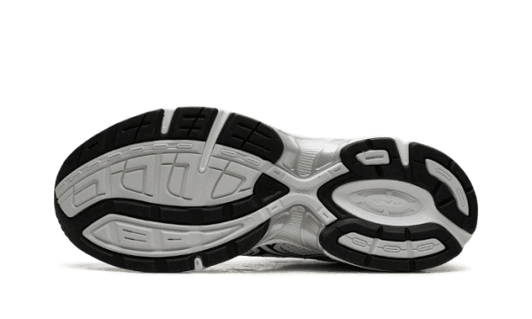 Gel-1130 White Black - Image 3