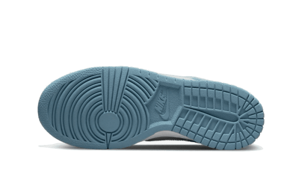 Dunk Low Clear Swoosh – Image 3
