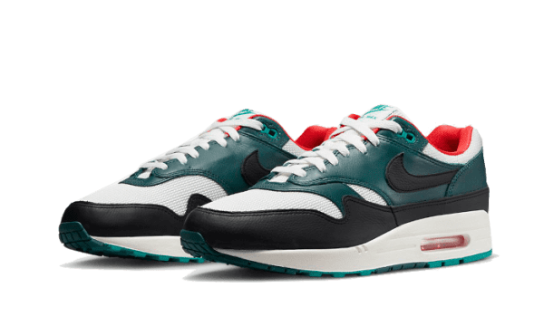 Air Max 1 Liverpool Lebron James - Image 2