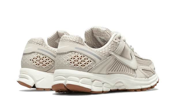 Zoom Vomero 5 Light Orewood Brown - immagine 3