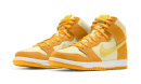 SB Dunk High Piña