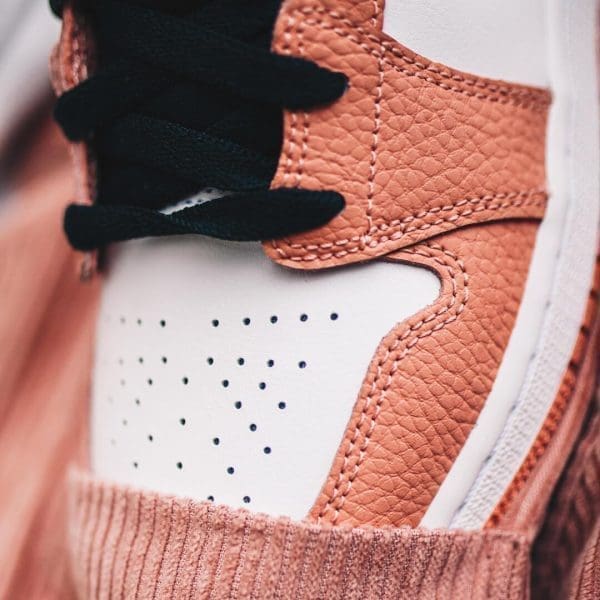 Air Jordan 1 Mid Pink Quartz - Image 5