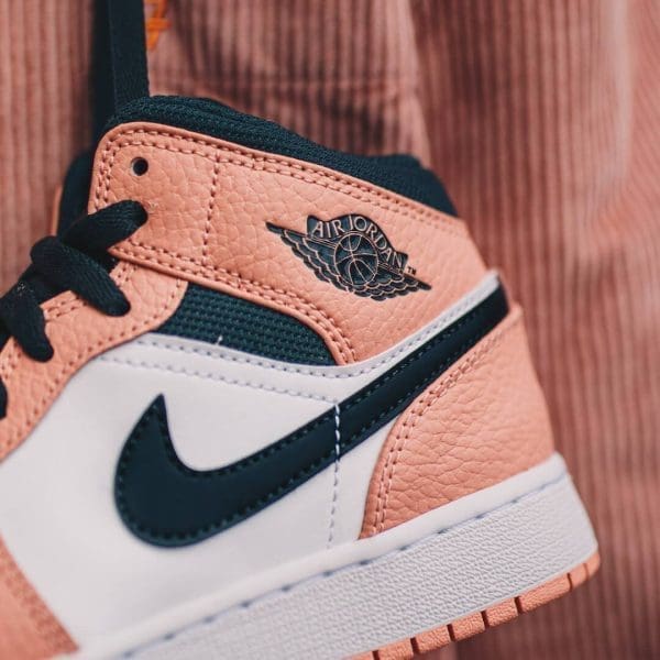 Air Jordan 1 Mid Pink Quartz - Image 7