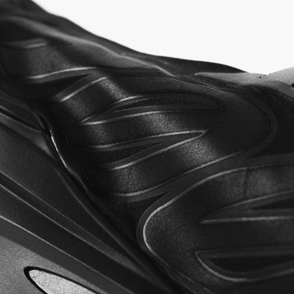 Yeezy 700 MNVN Triple Black - Image 7