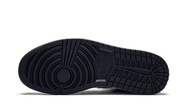 Air Jordan 1 Retro High OG Obsidian UNC 2019 – Image 4