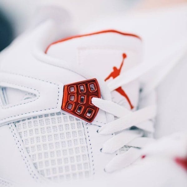 Air Jordan 4 Retro Metallic Red - Image 5