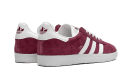Gazelle colegial burdeos