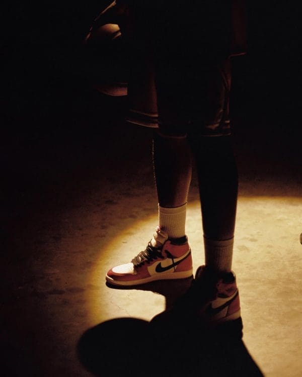 Air Jordan 1 High Chicago Lost And Found (Reimagined) - Image 6