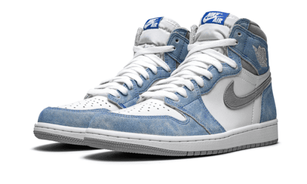 Air Jordan 1 Retro High OG Hyper Royal - immagine 2