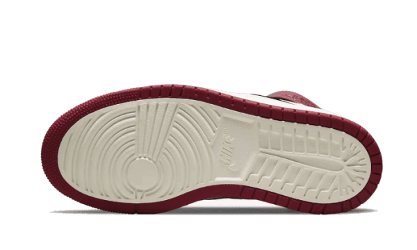Air Jordan 1 High Zoom CMFT Patent Red – Image 3