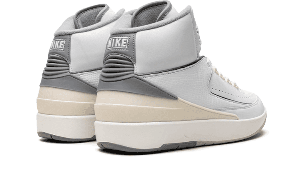 Air Jordan 2 Cement Grey - Image 3
