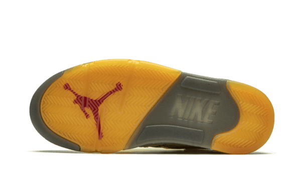Air Jordan 5 Retro Off-White Sail - Image 4