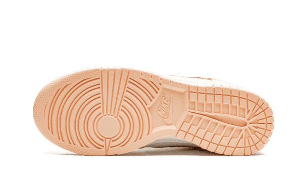 Dunk High Crimson Tint - Image 4