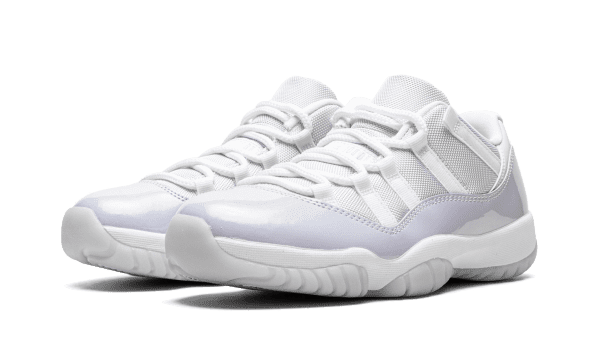 Air Jordan 11 Retro Low Pure Violet – Image 2