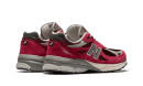 990 V3 Scarlet