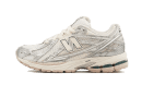 1906R Silver Metallic Cream