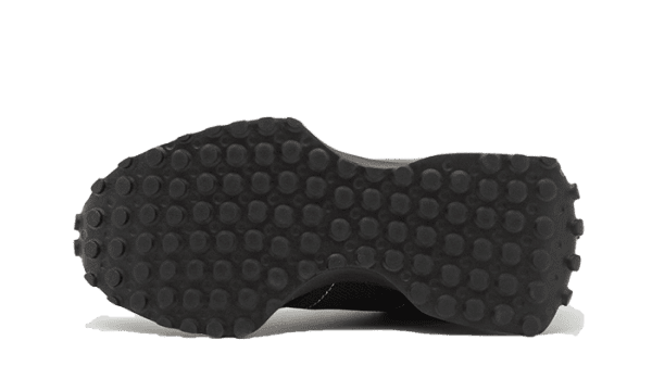 327 Triple Black - Image 3