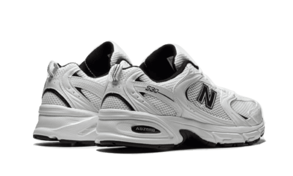 530 White Black Details - Image 3