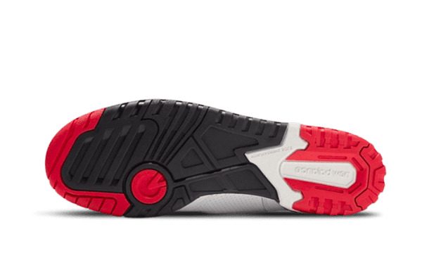 650 White Red - Image 3