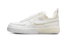 Air Force 1 Low React Leche de coco