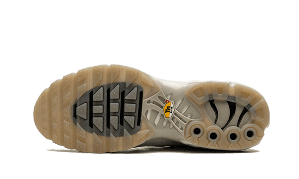 Air Max Plus A-COLD-WALL Platinum Tint - Image 4