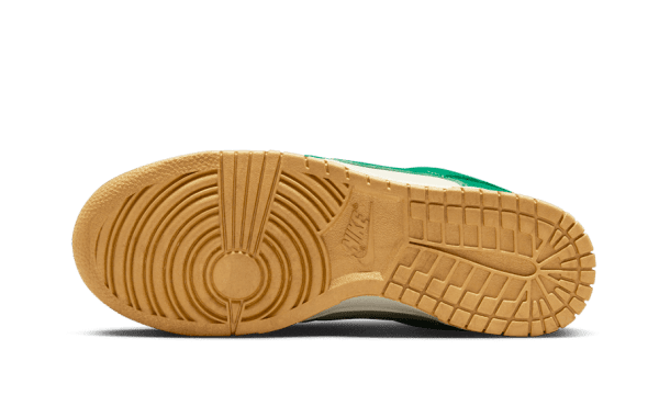 Dunk Low Malachite University Gold – Image 3