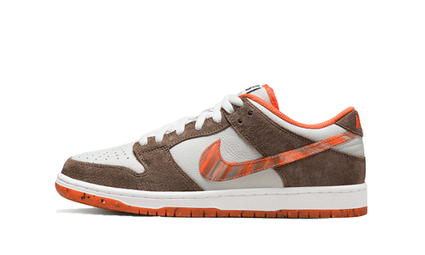 SB Dunk Low Crushed D.C.