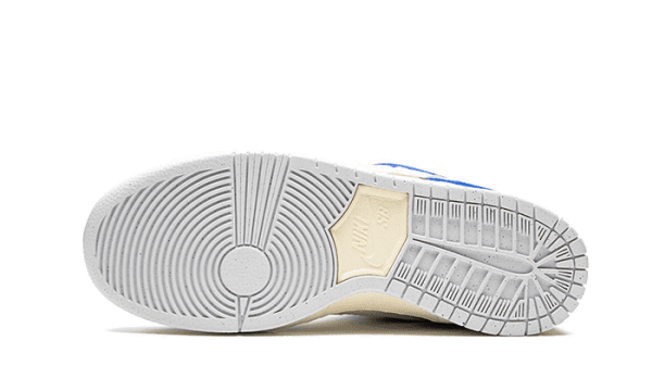 SB Dunk Low Pro QS Fly Streetwear - Image 4
