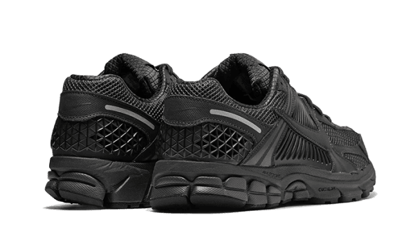 Vomero 5 Triple Black - immagine 3