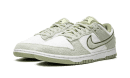 Dunk Low SE in pile verde