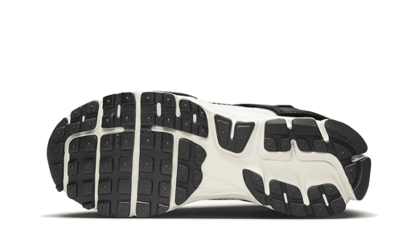 Zoom Vomero 5 Timeless Panda Dunk - Imagen 4