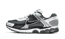 Zoom Vomero 5 SE Gris Oscuro Negro Blanco