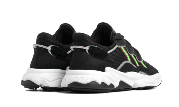 Ozweego Core Black Solar Green - Image 3