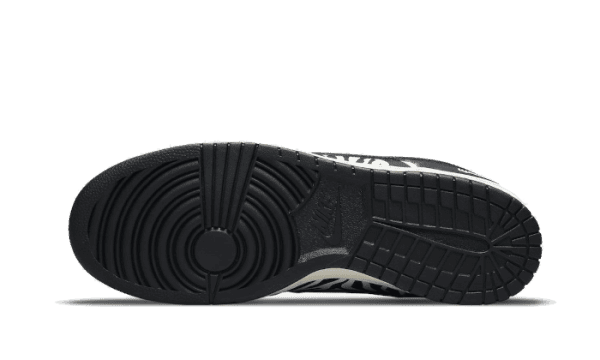 SB Dunk Low Quartersnacks Zebra - immagine 3
