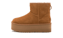 Mini bota de plataforma Classic Castaño
