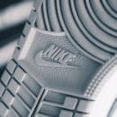 Air Jordan 1 Grigio fumo medio chiaro