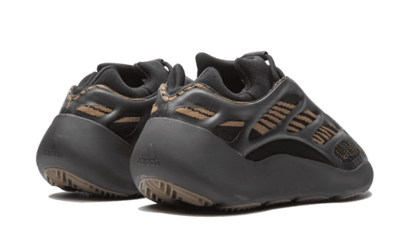 Yeezy 700 V3 Clay Brown - Image 3