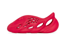 Yeezy Schiuma RNNR Vermiglio