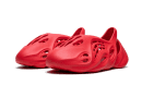 Yeezy Schiuma RNNR Vermiglio