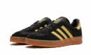 Gazelle Indoor Core Negro Casi Amarillo