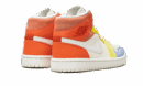 Air Jordan 1 Mid à mon premier entraîneur