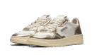 Medalist Low in pelle scamosciata oro metallizzato