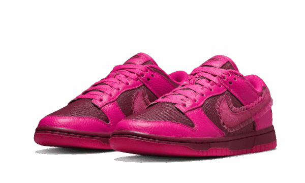 Dunk Low Valentines Day (2022) - Image 2