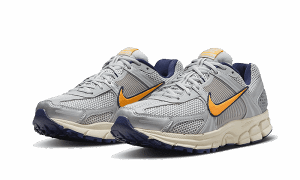 Zoom Vomero 5 Pure Platinum Laser Orange - Imagen 2