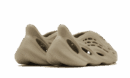 Yeezy Schiuma RNNR Sale di Pietra